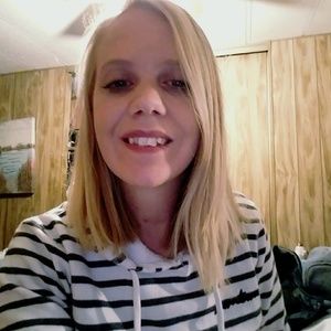 Meet your Posher, Suzanne